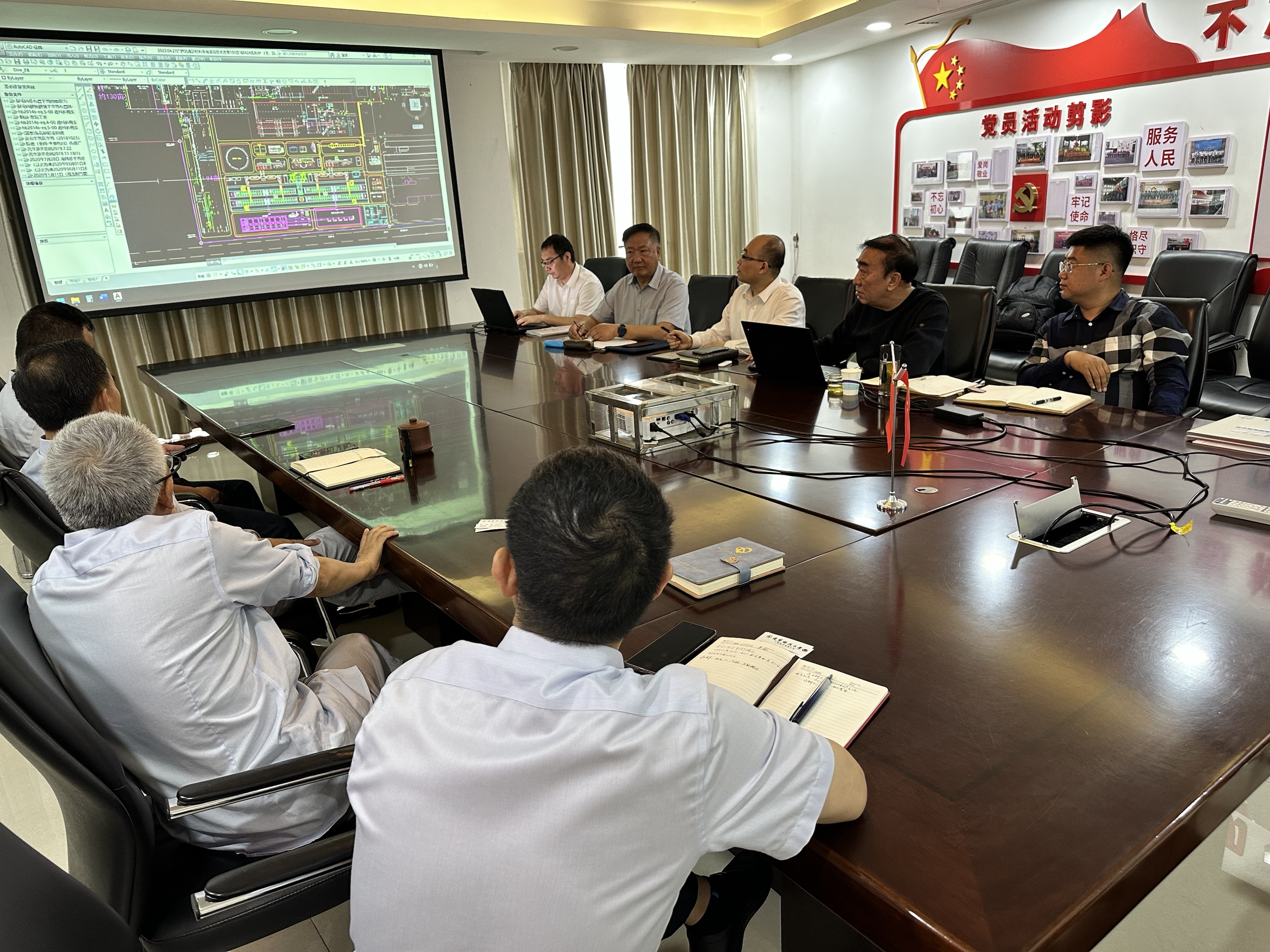 责任上肩  敢为人先闯市场.jpg