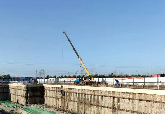 抢工期赶进度，跑出项目建设“加速度”