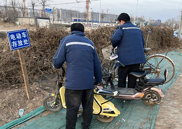 雷锋精神薪火传 青春闪耀新时代