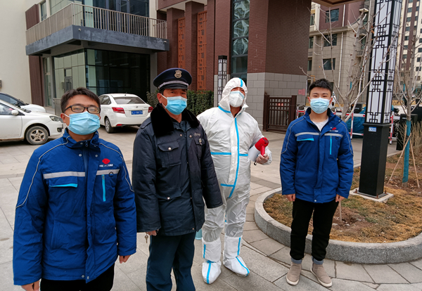 工程建设“不断档”，疫情防控“向前看”