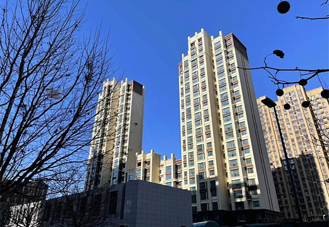 树立“安全第一”意识，时刻保持“警钟长鸣”