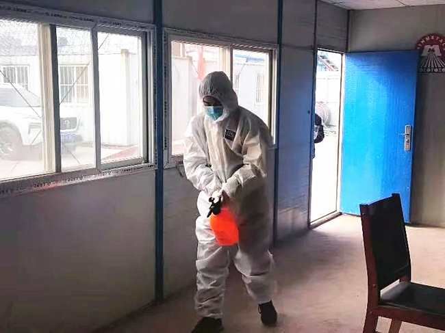 疫情防控不松劲 项目建设再提速