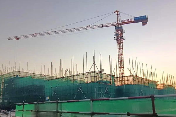 “绿色工地”精准施策 守护城市蓝天白云