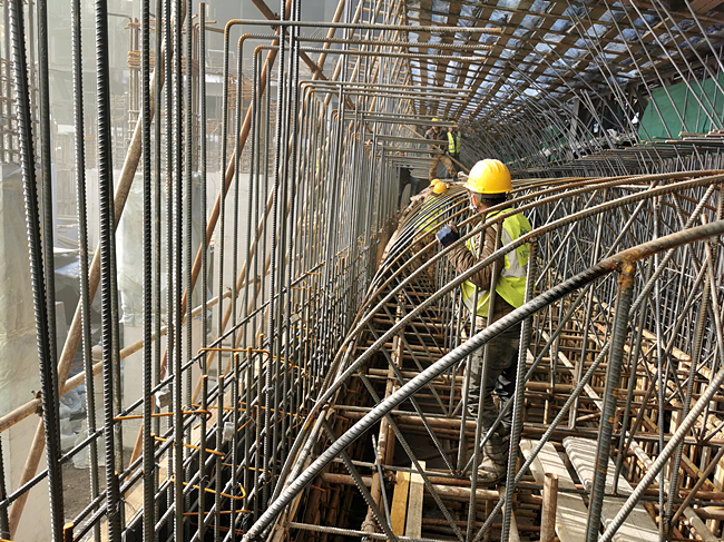 中秋假期不停工！坚守岗位掀起施工热潮