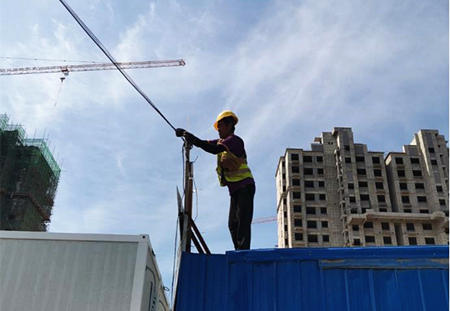 筑牢平安之基 争当“安全之星”