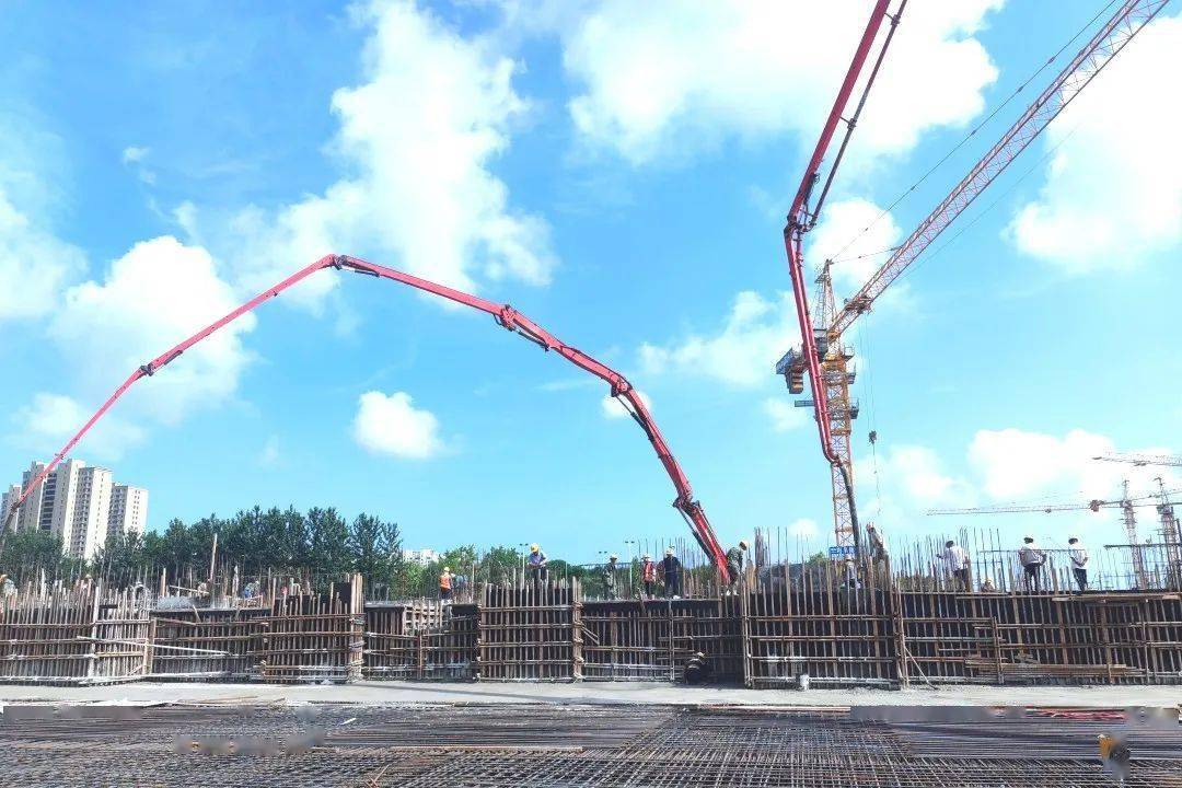 全力拉满项目建设“进度条”