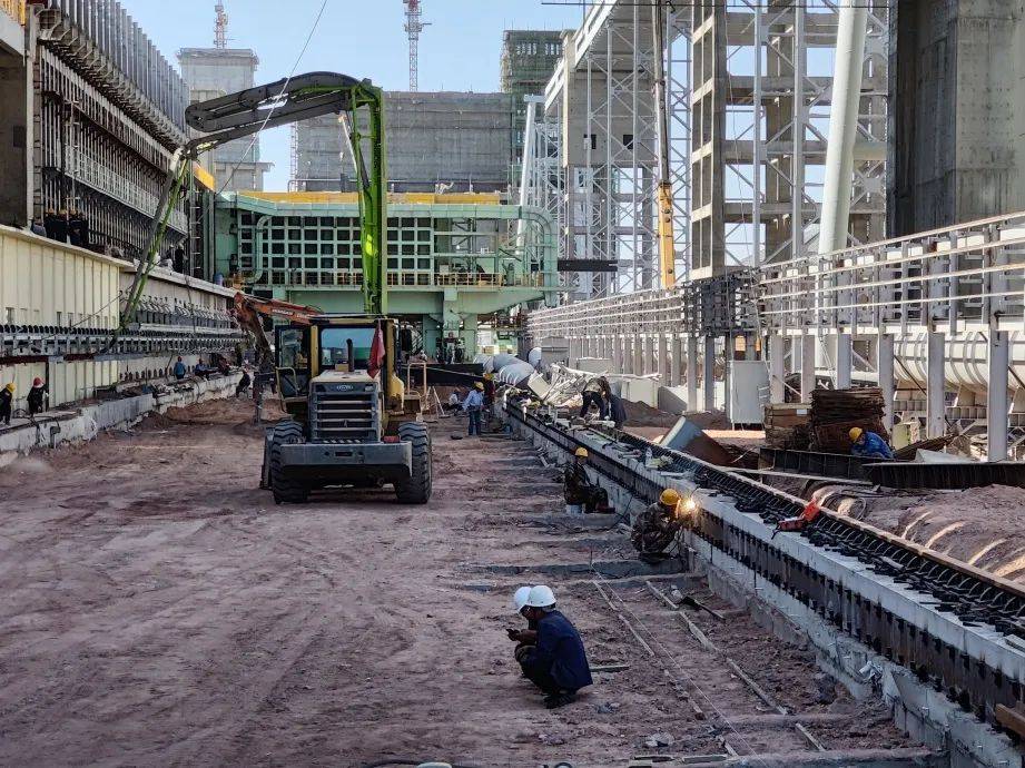 战鼓声声催奋进 拼出项目“加速度”