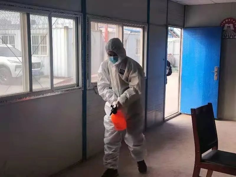 主动担当勇作为 奏响战疫施工“双重奏” 