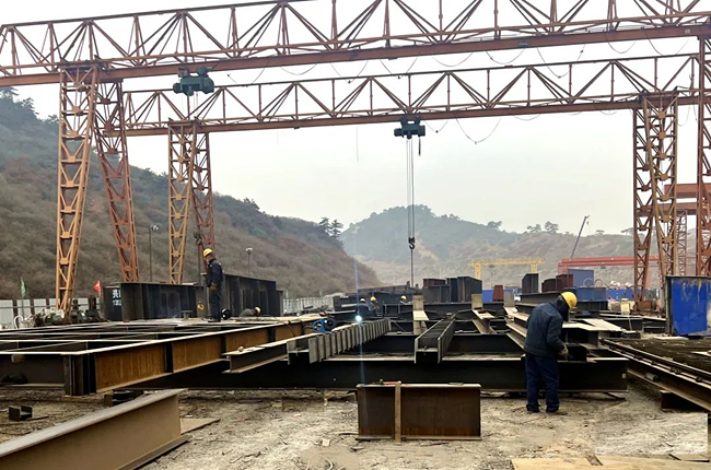 锁定目标 拼出项目建设“加速度”